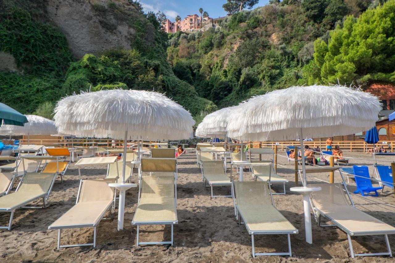 ויקו אקוונסה Hotel Oriente מראה חיצוני תמונה