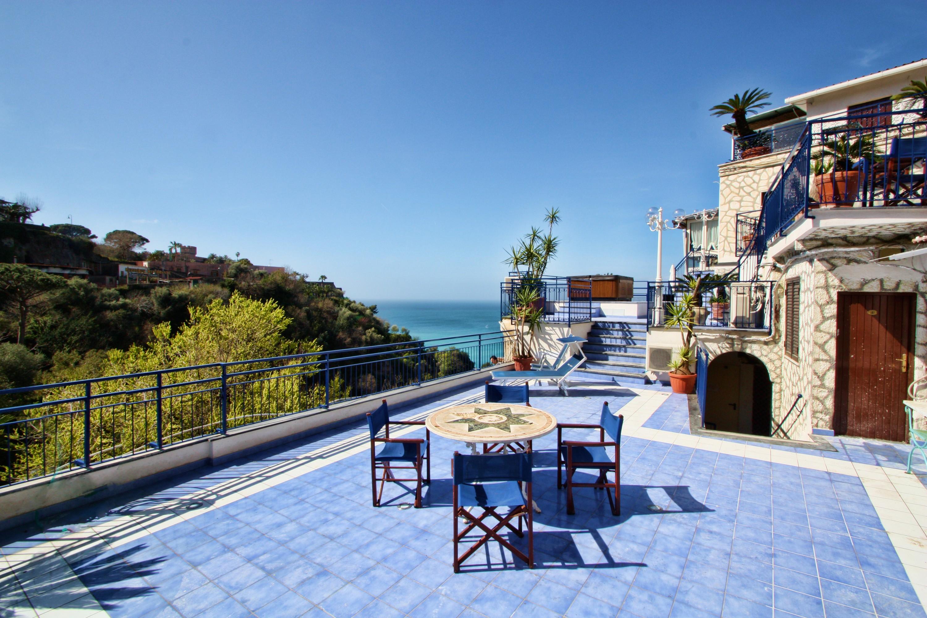 ויקו אקוונסה Hotel Oriente מראה חיצוני תמונה